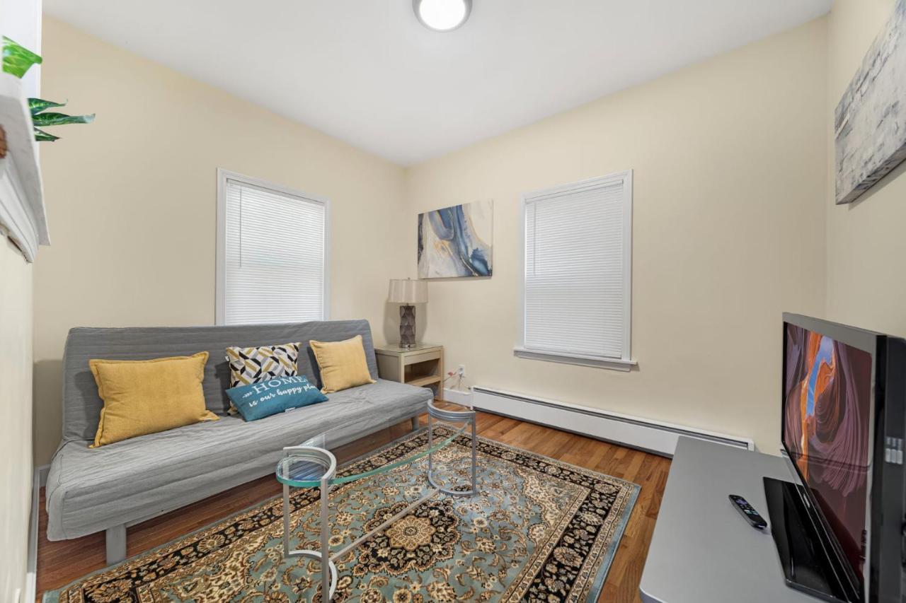 Newly Renovated 2br1ba At The *