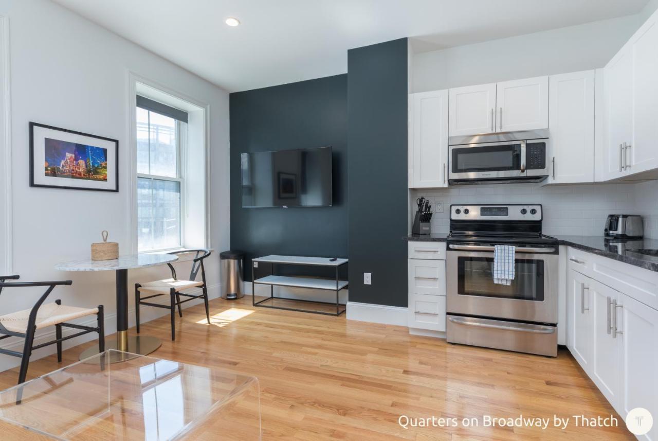 West Broadway Quarters By Thatch Apartment