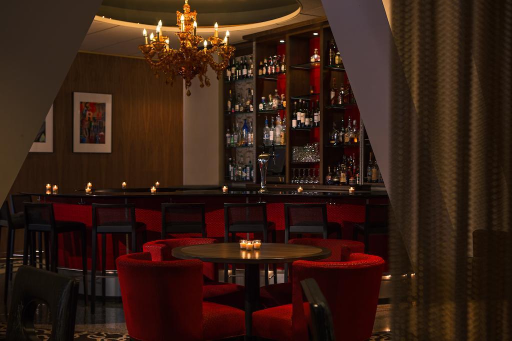 Hotel Pennyweight Boston, Curio Collection By Hilton