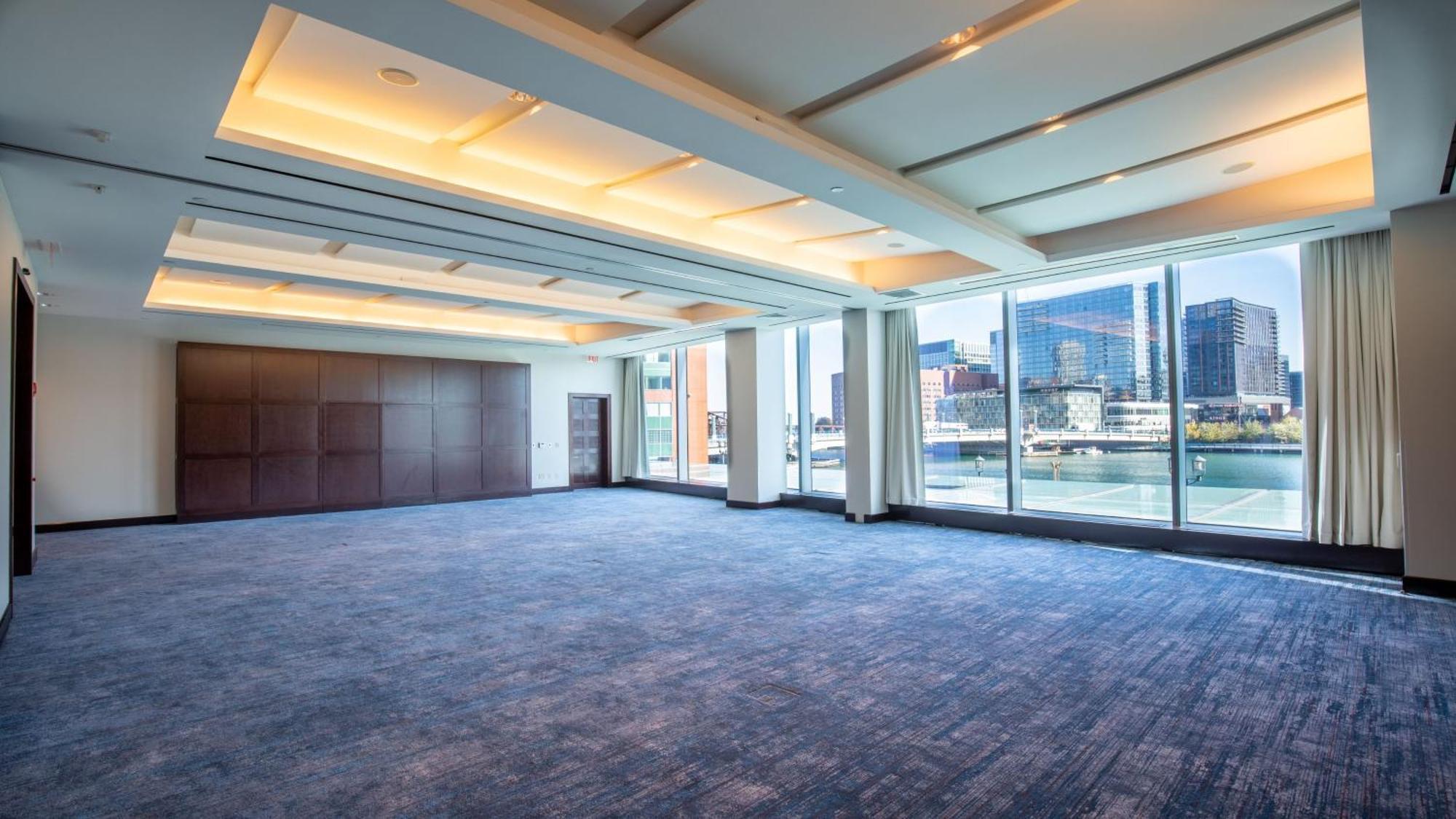 Intercontinental By Ihg 5*