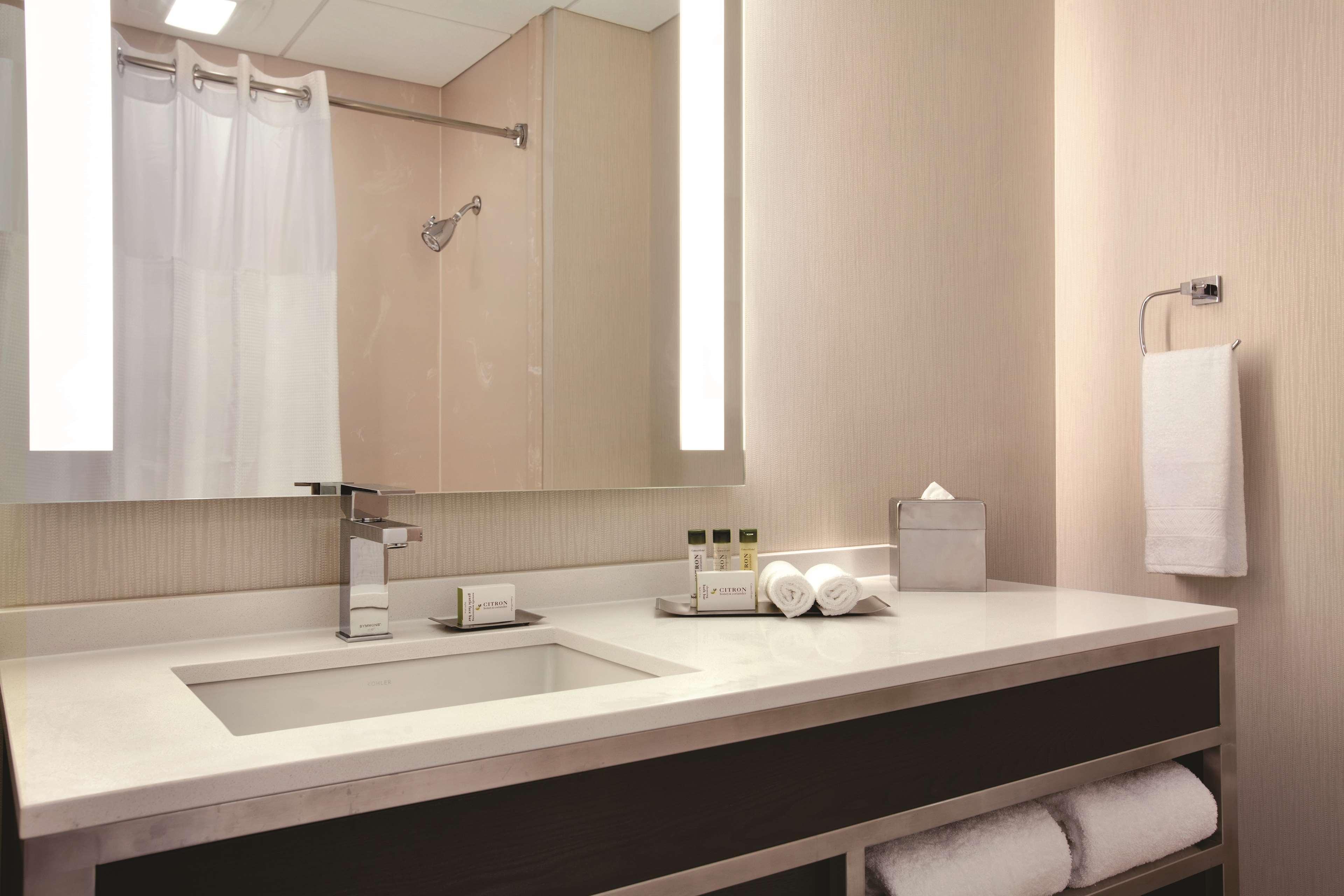 Doubletree By Hilton - Downtown Hotel 3*