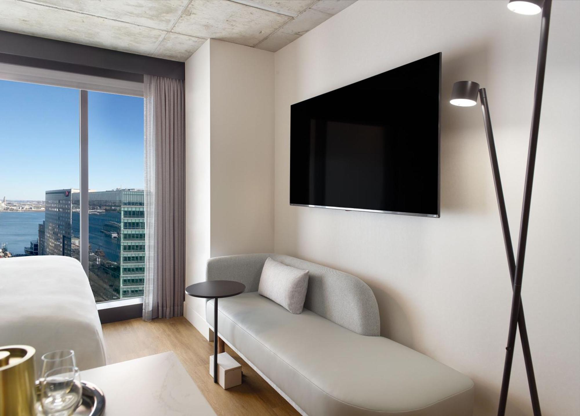 Omni At The Seaport 4*