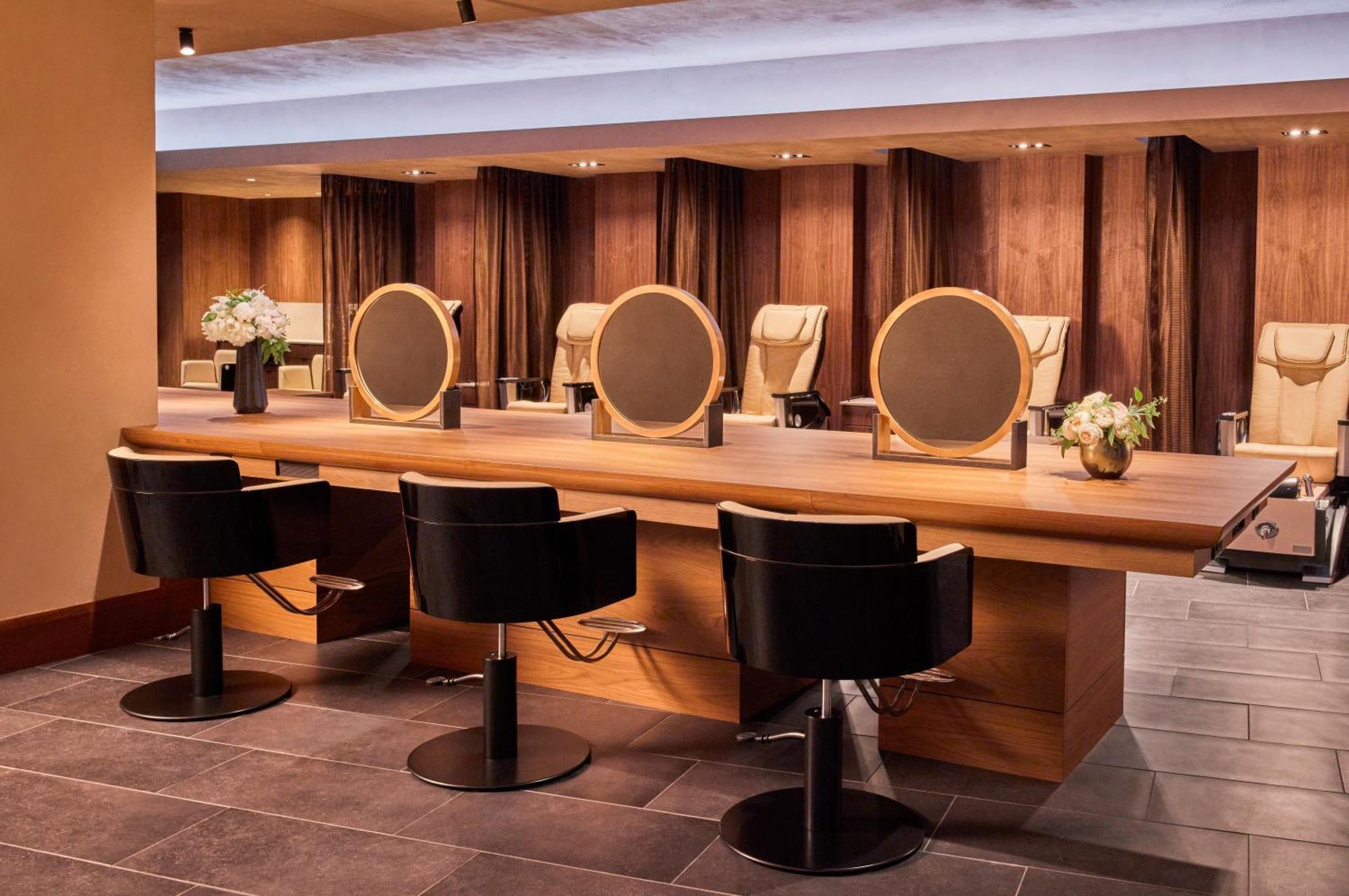 Omni At The Seaport 4*