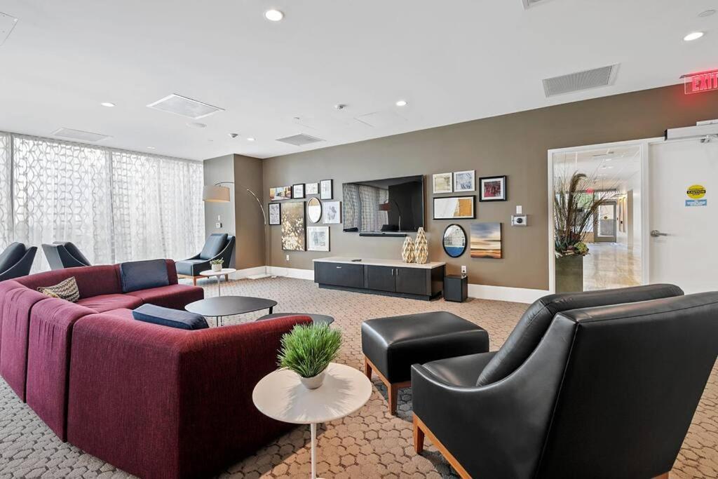 Sparkling 2br / 2ba In Back Bay Apartment Boston