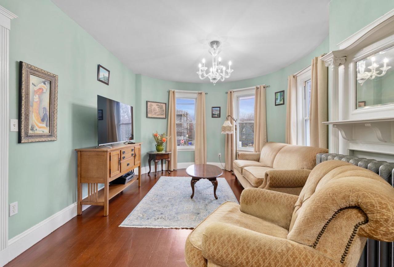 Appartement Bright & Spacious 2br Apartment, Mins From Downtown Boston, Parking *