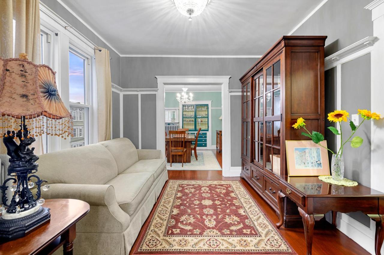 Appartement Bright & Spacious 2br Apartment, Mins From Downtown Boston, Parking
