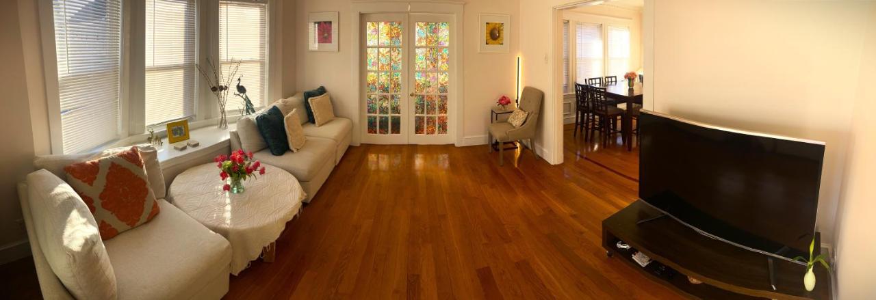 Apartamento Near Train Station Gorgeous 3-bedroom With Patios Boston