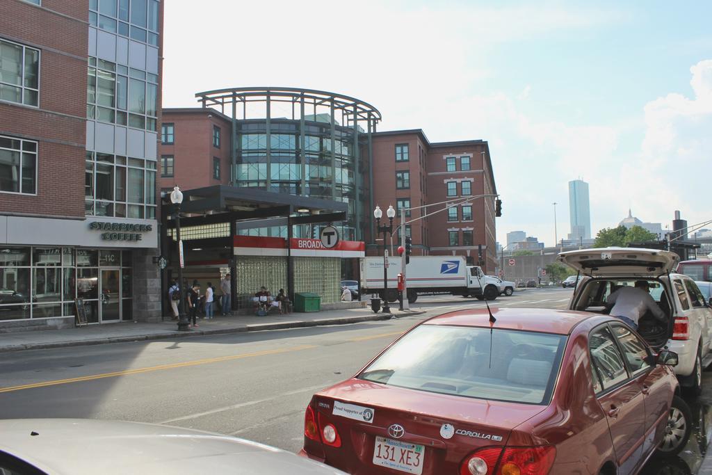 West Broadway Quarters By Thatch