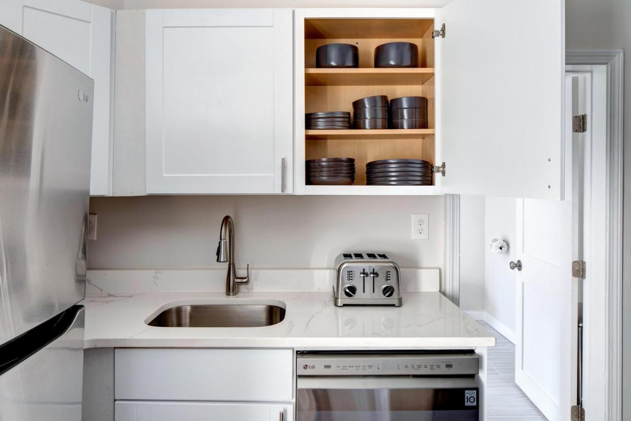 Newly Newly Renovated S 2br Bos-456 Apartment *