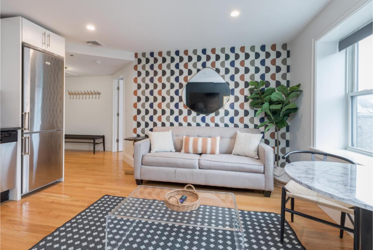 West Broadway Quarters By Thatch * Boston