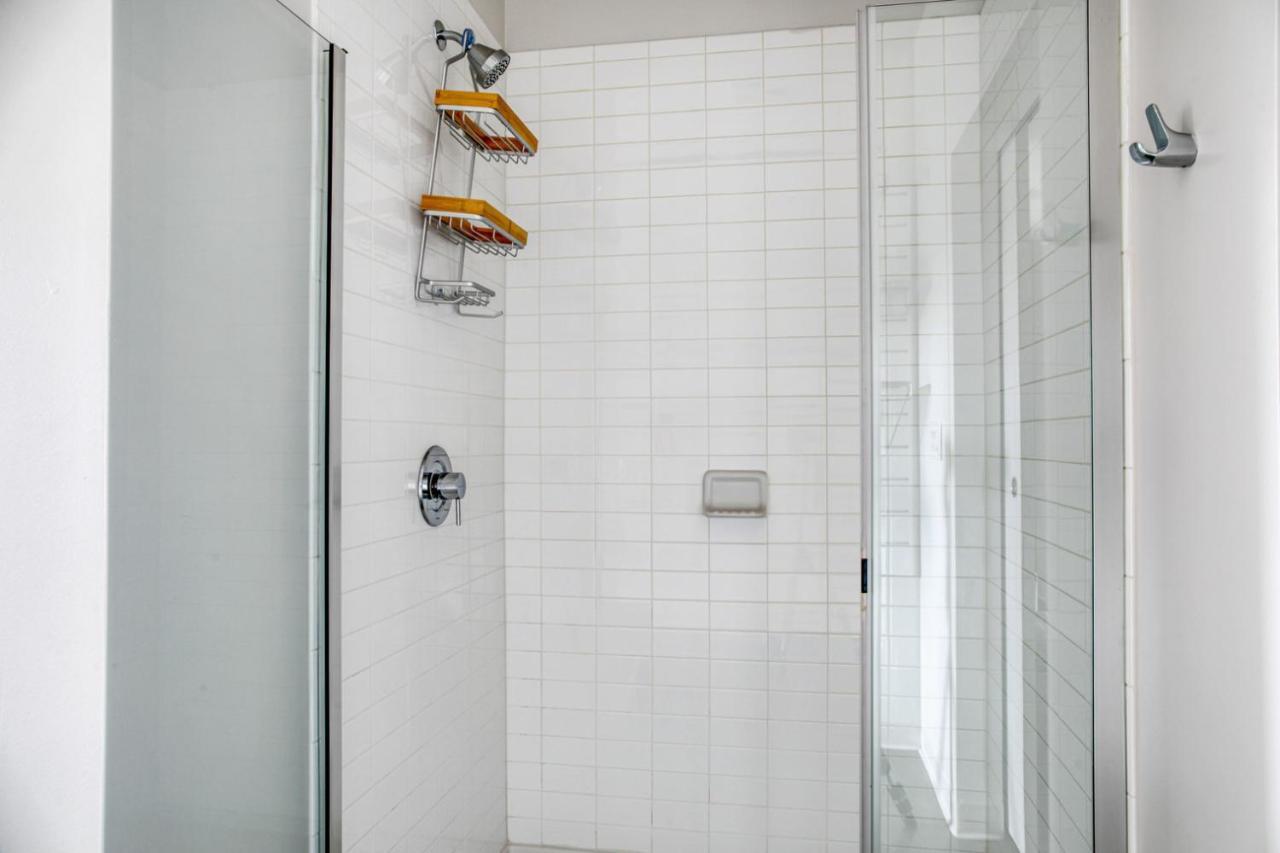 Apartment E Cambridge 2br W Gym Wd Nr Lechmere T Bos-636