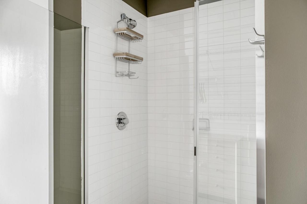 E Cambridge 2br W Gym Wd Nr Lechmere T Bos-636 Apartment Boston