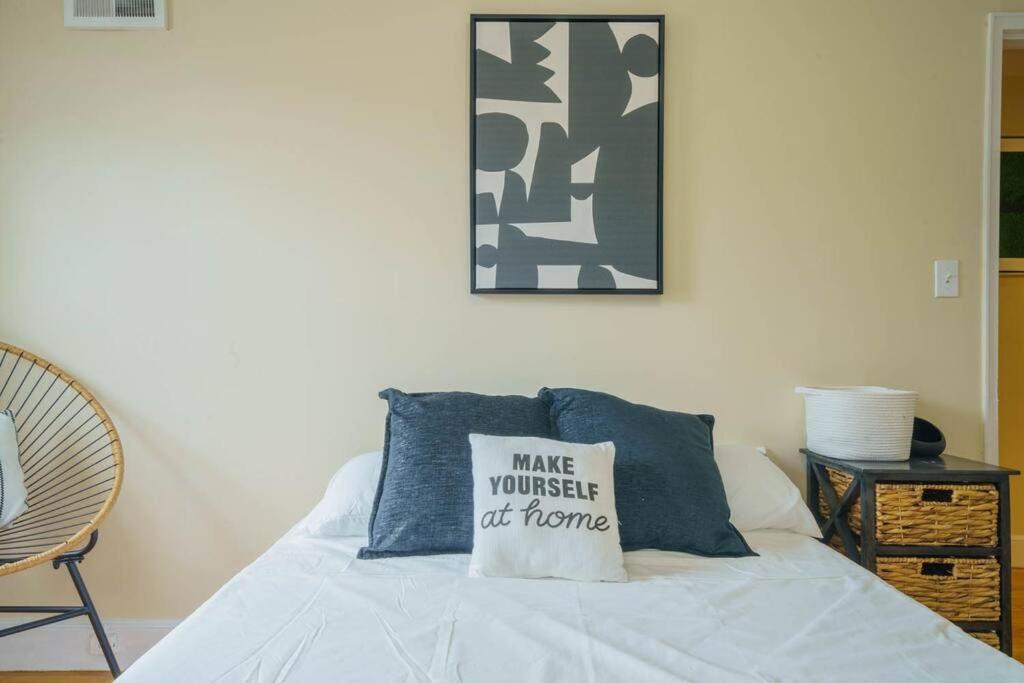 New Vanity Short- Term Rentals- Neponset Riverway