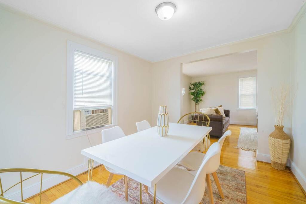 New Vanity Short- Term Rentals- Neponset Riverway Apartment Boston