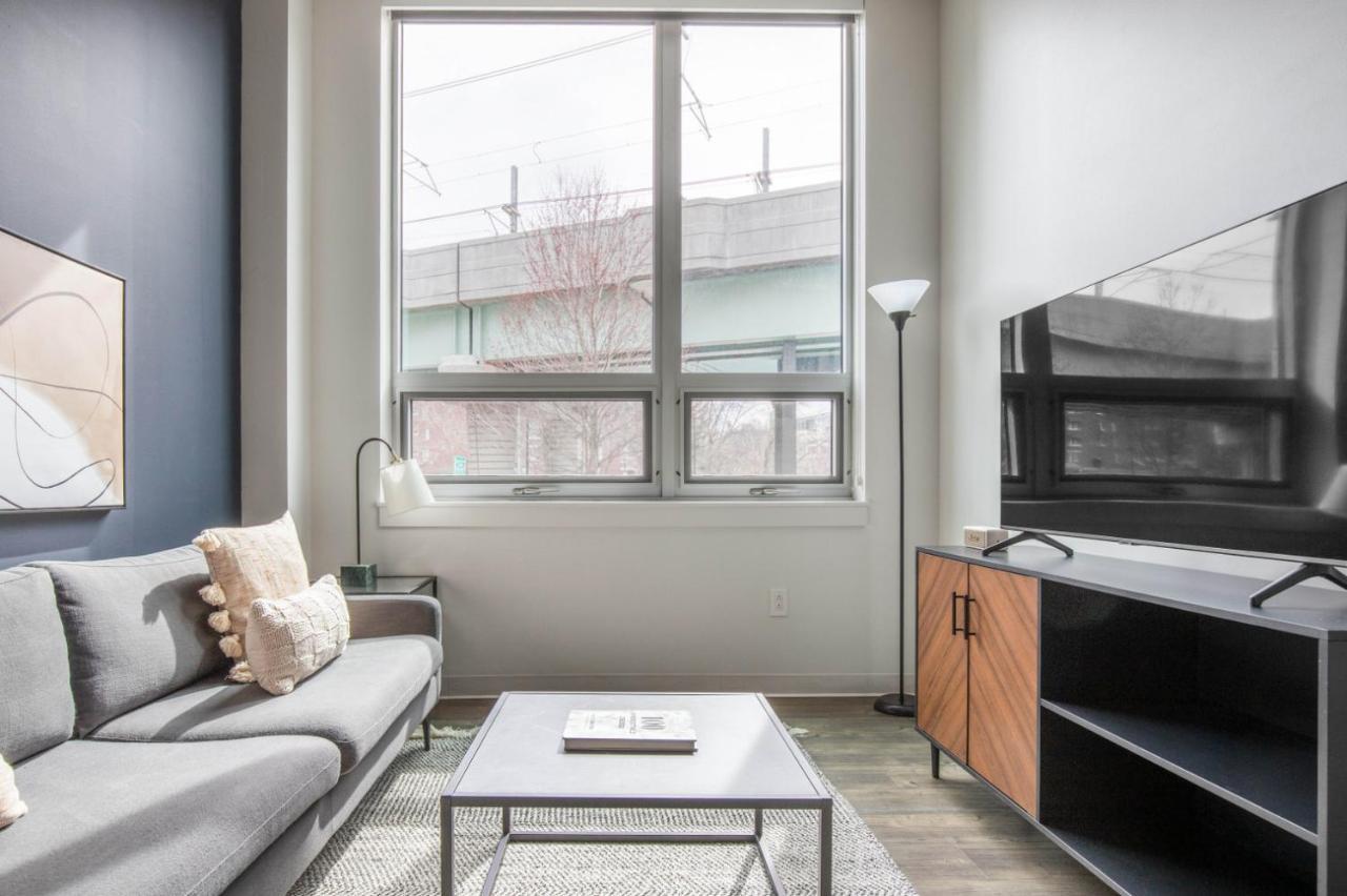 East Cambridge 2br W Gym Wd Nr Lechmere T Bos-869 * Boston