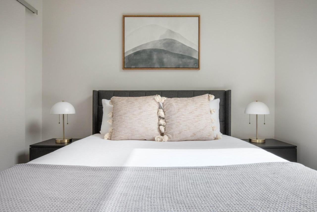 East Cambridge 2br W Gym Wd Nr Lechmere T Bos-869 * Boston