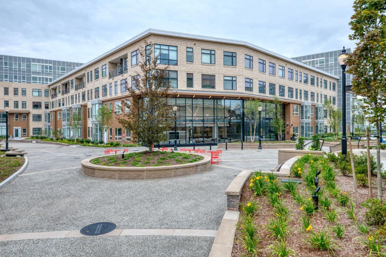 Brighton 1br W Wd Gym Nr T Shops Dining Bos-434 Appartement Boston
