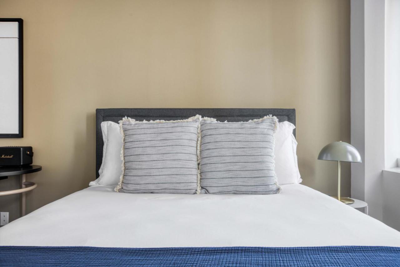 Back Bay 1br W Wd Gym Nr Copley T Bos-123a Boston