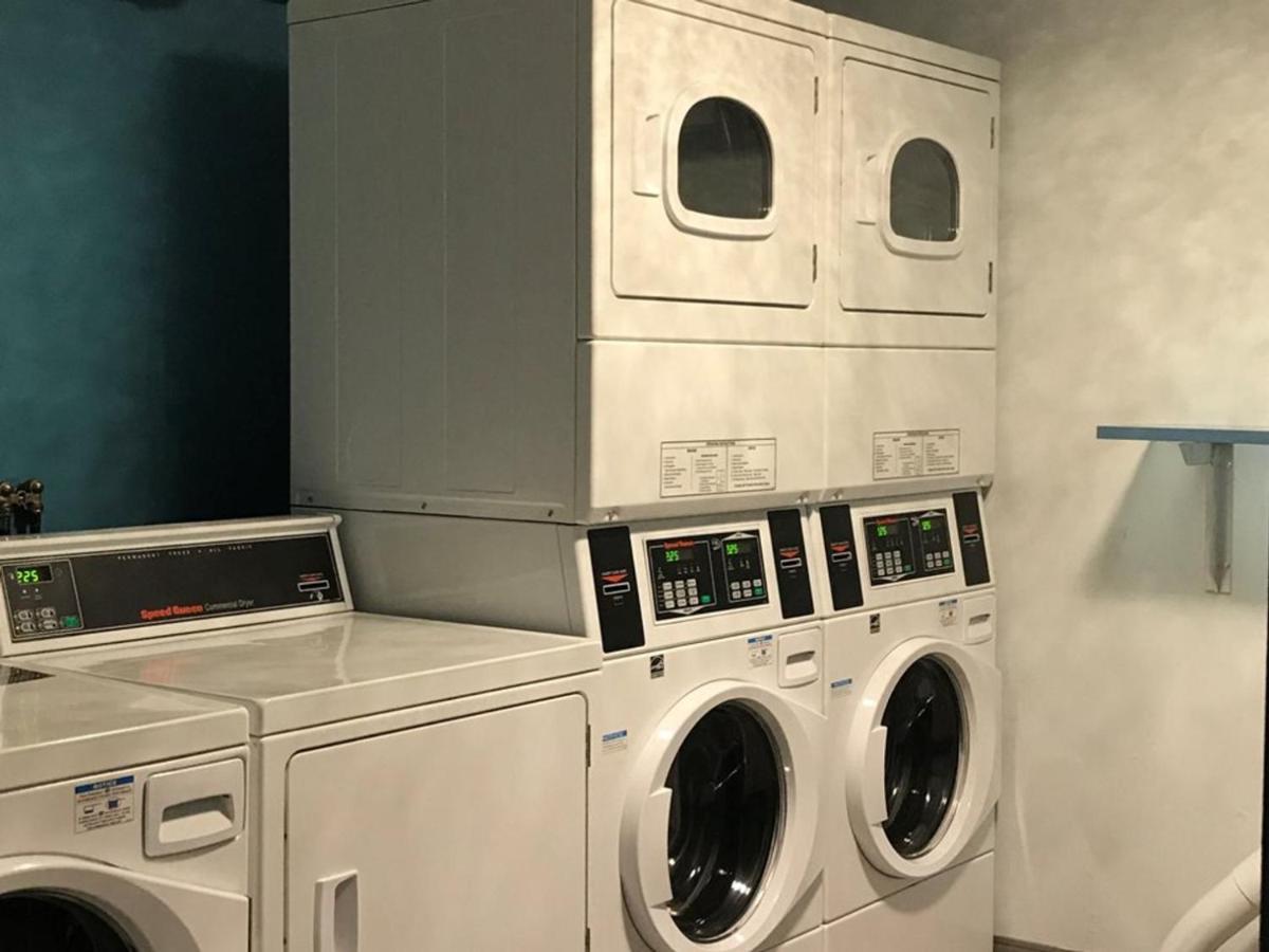 Back Bay 2br2b Steps From Prudential Center Bos-410