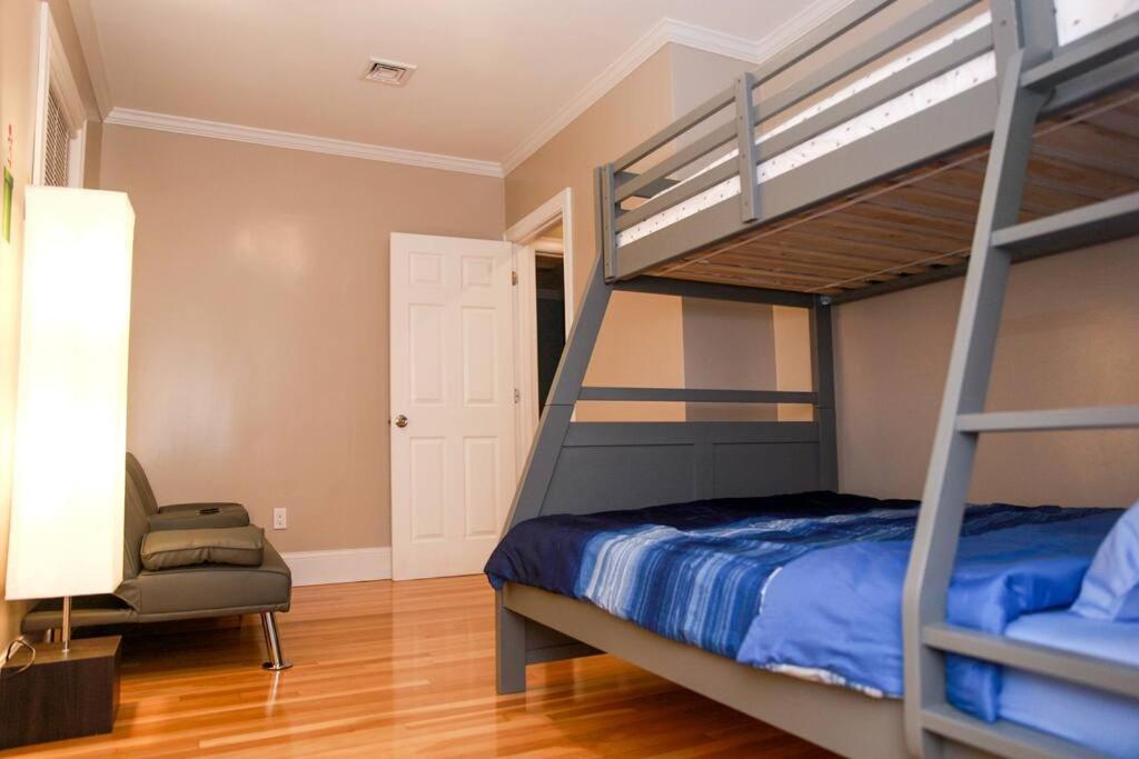 Apartamento Renovated 4br3ba Escape - Near Public Transportation *