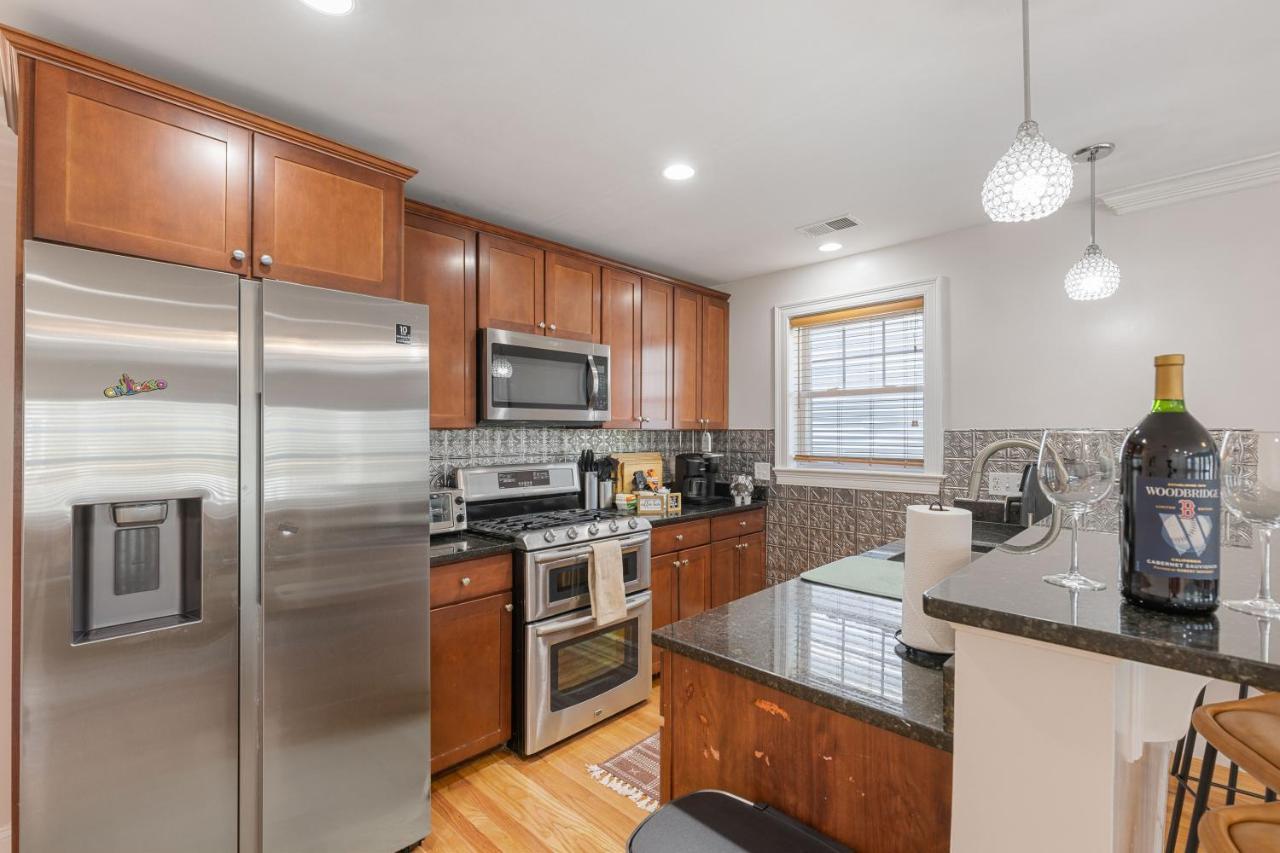 Amazing Family-friendly And Group-friendly #thebackdorch Apartamento