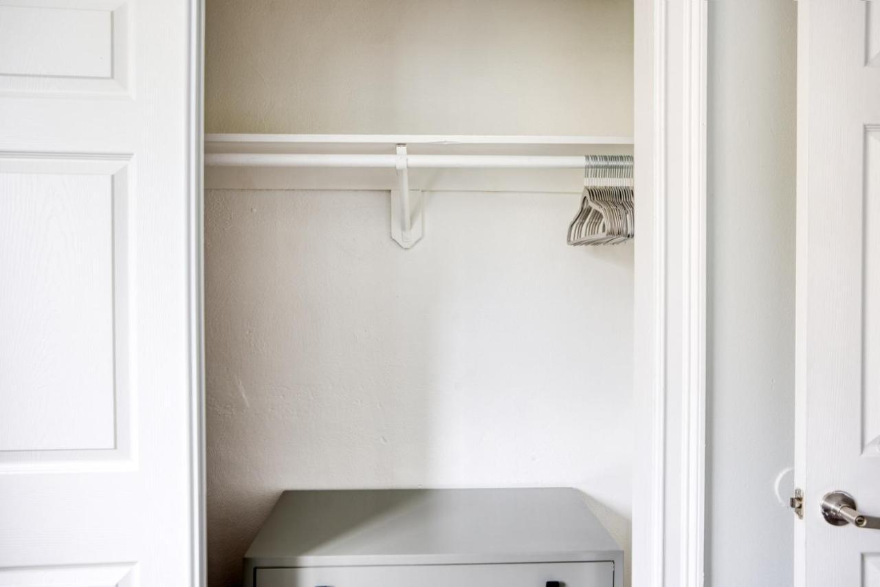 Longwood 2br Nr Orange T Lines Bos-651 Apartment Boston