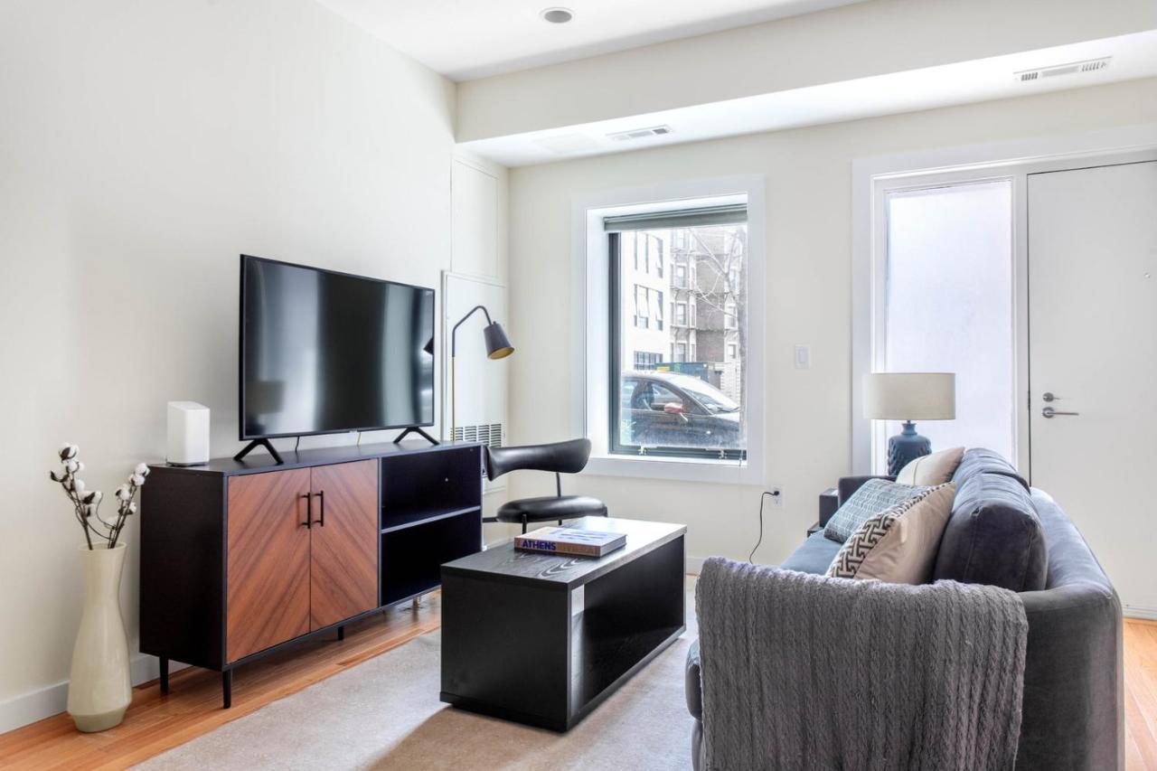 Fenway 2br W Gym Steps From Fenway Park Bos-371 Apartment Boston