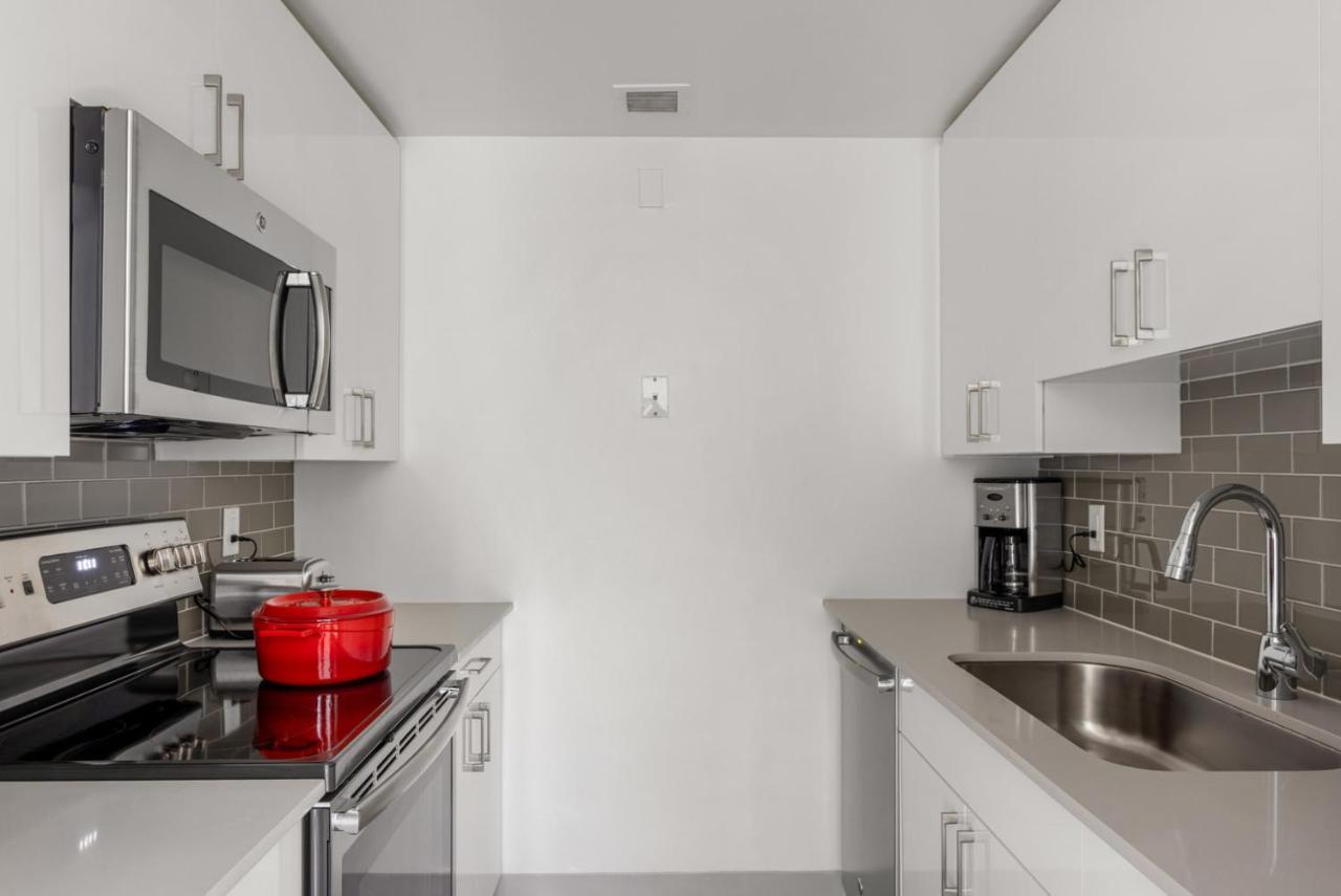 Back Bay 1br W Wd Nr Newbury St Bos-727 *