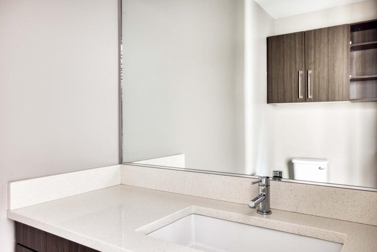 North Station 2br W Wd Gym Nr Td Garden Bos-797
