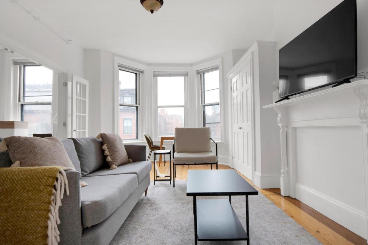 Back Bay 1br Steps From Restaurants Shopping Bos-556 *