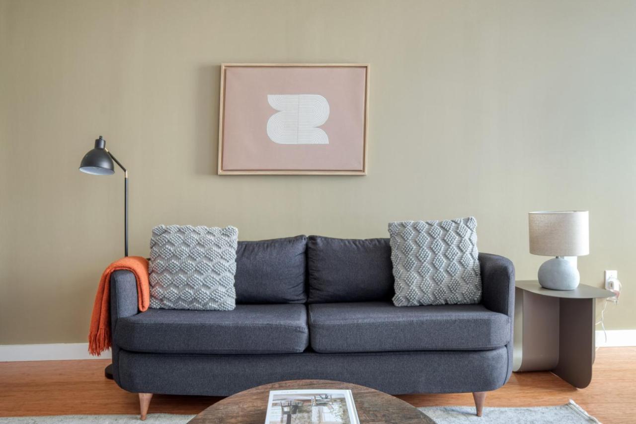 Downtown 1br W Wd Gym Nr Greenway Bos-832 Apartment Boston