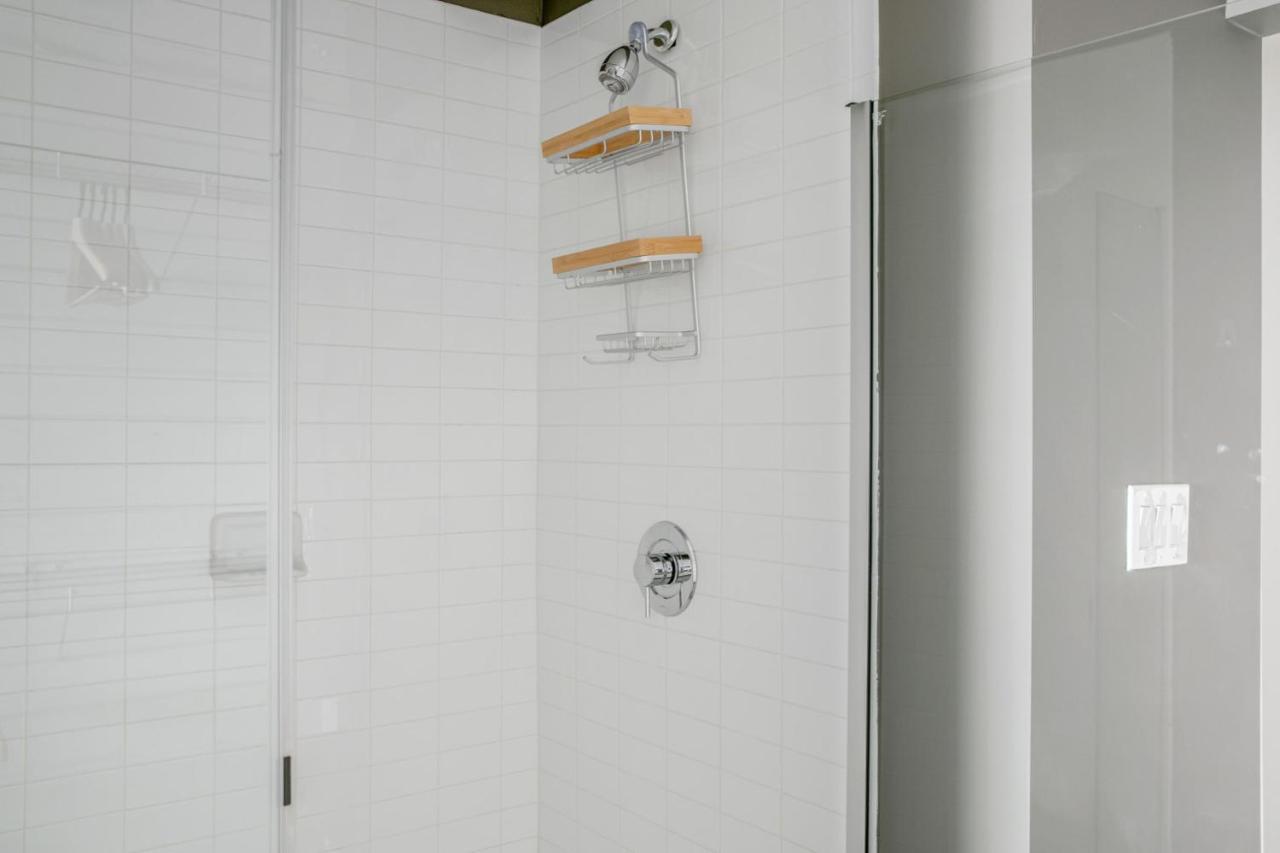 E Cambridge 2br W Gym Wd Nr Lechmere T Bos-635 Apartment Boston