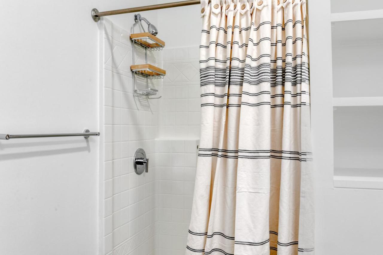 Apartment Allston W Wd Gym Nr Line Bos-672 Boston