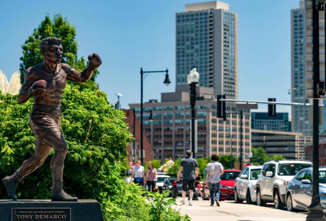 N End 2br W Balcony Rooftop On Hanover Bos-420 Apartment Boston