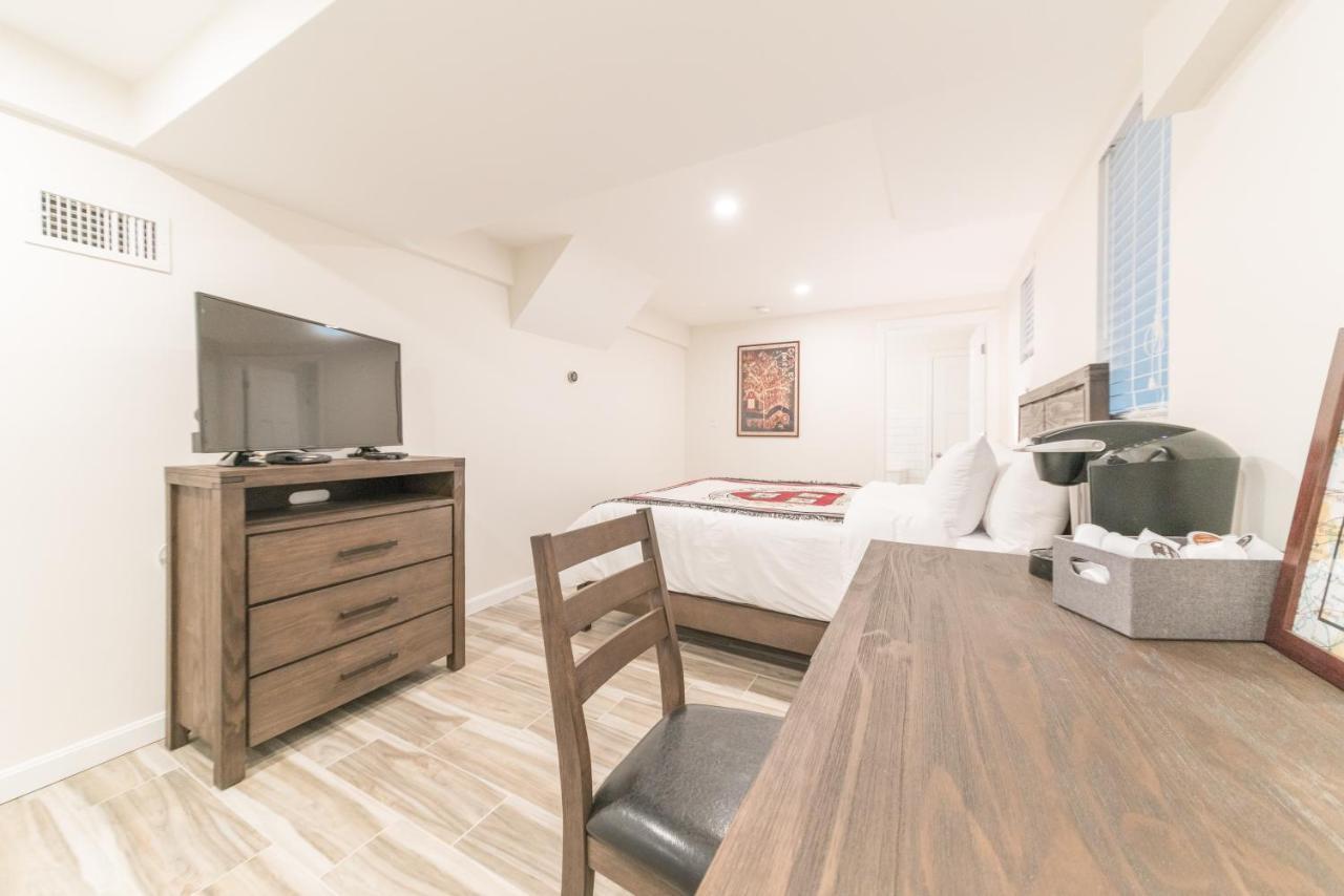 The Harvard Studio Apartment *