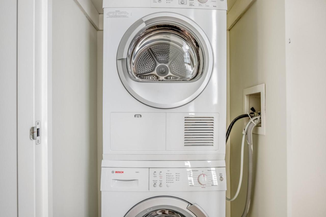 Apartment Back Bay 1br W Gym Wd Nr Dining Bos-883 *