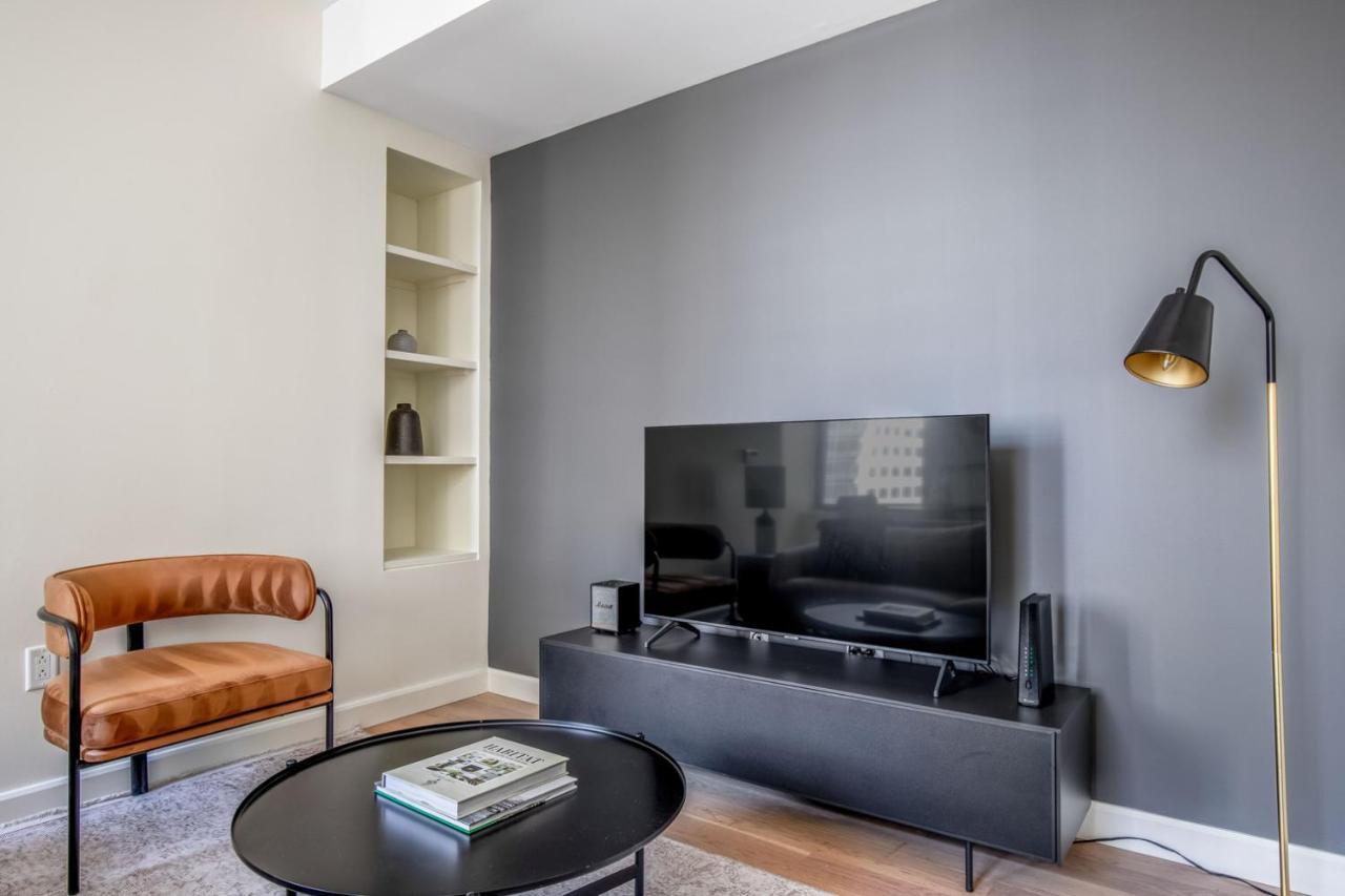 Apartment Back Bay 1br W Gym Wd Nr Dining Bos-883 *