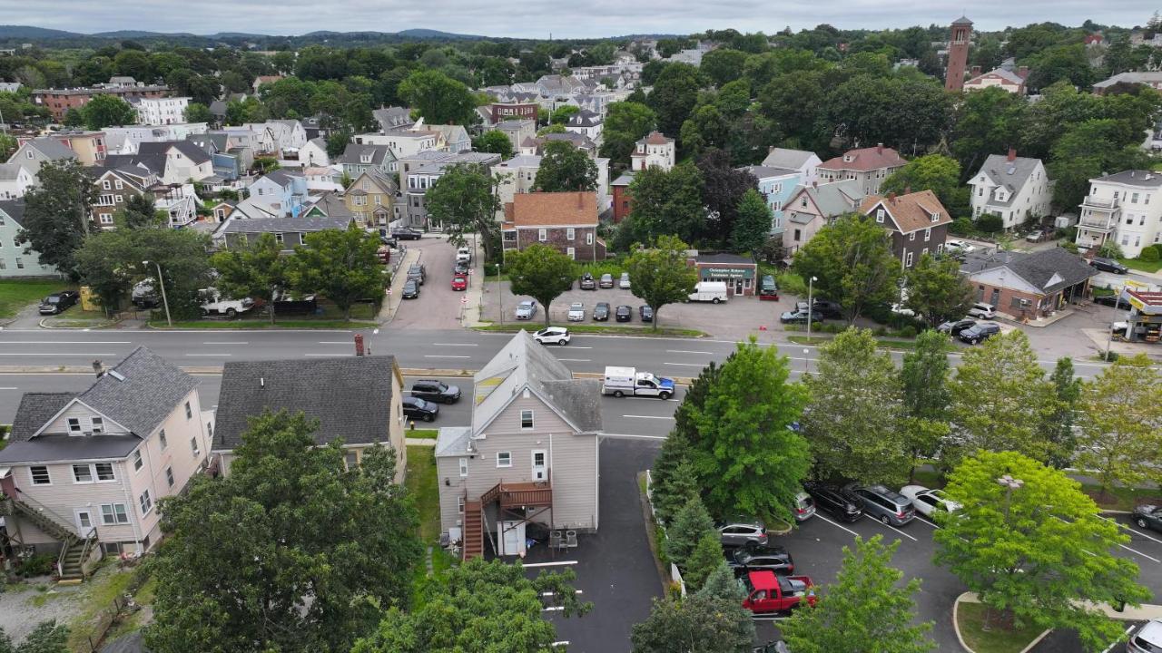988 - 4br - Cozy Getaway Near Common Boston