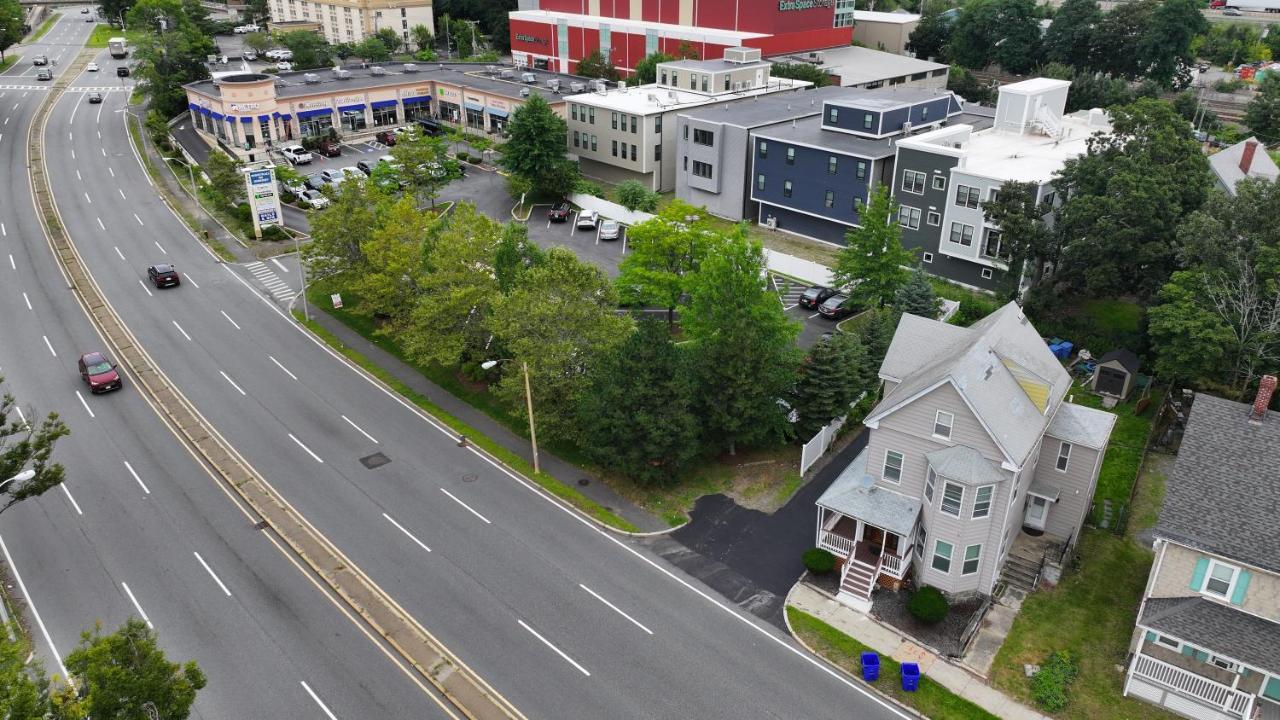 Apartment 988 - 4br - Cozy Getaway Near Common