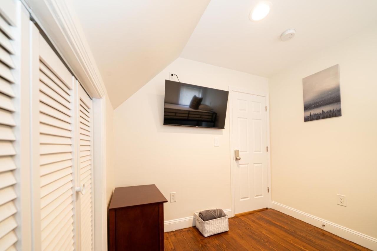 Apartment 988 - 4br - Cozy Getaway Near Common