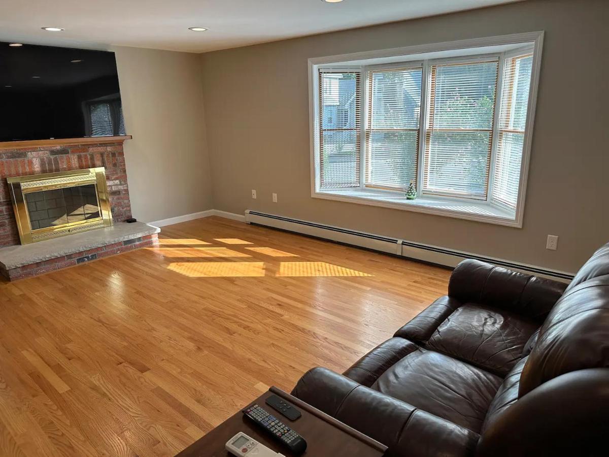 In Single Family House - Suburban Neighborhood In Séjour chez l'habitant *