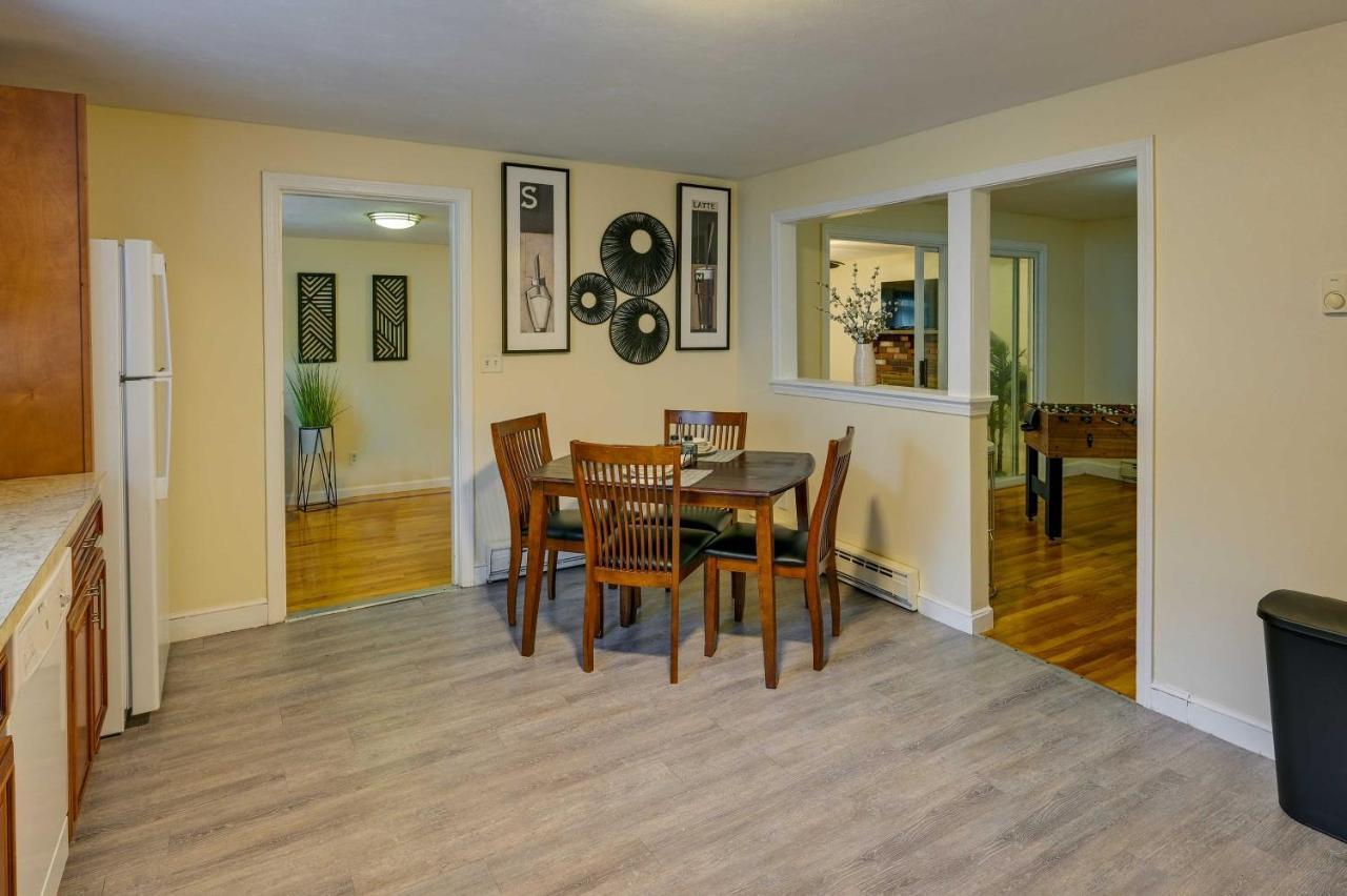 Duplex With Foosball Table 11 Mi To Downtown Apartamento *