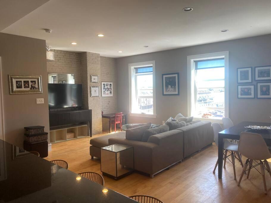 Harbor Views Modern North End Free Parking! Appartement