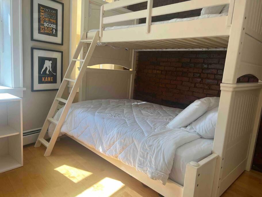 Appartement Harbor Views Modern North End Free Parking! *