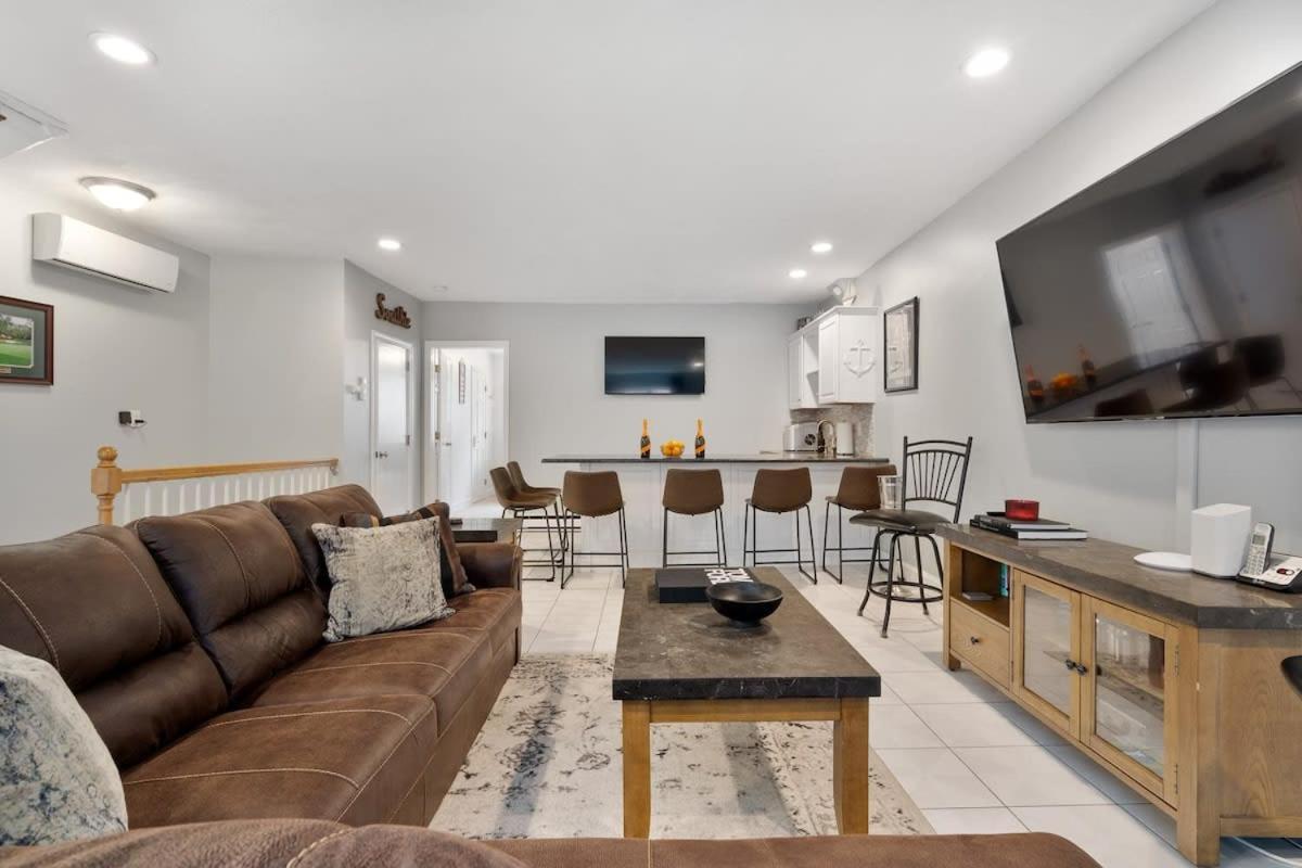 Casa de Férias Heart Of Southie - Hot Tub + Walk To Bars *