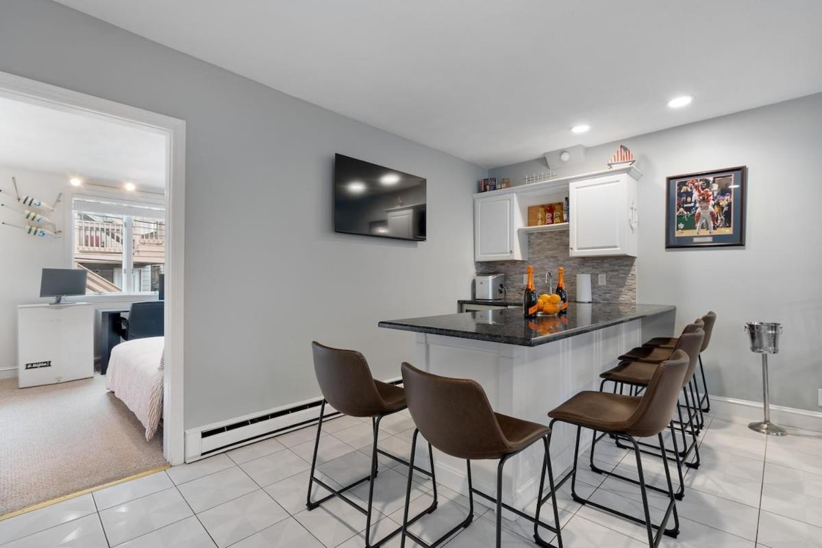 Heart Of Southie - Hot Tub + Walk To Bars