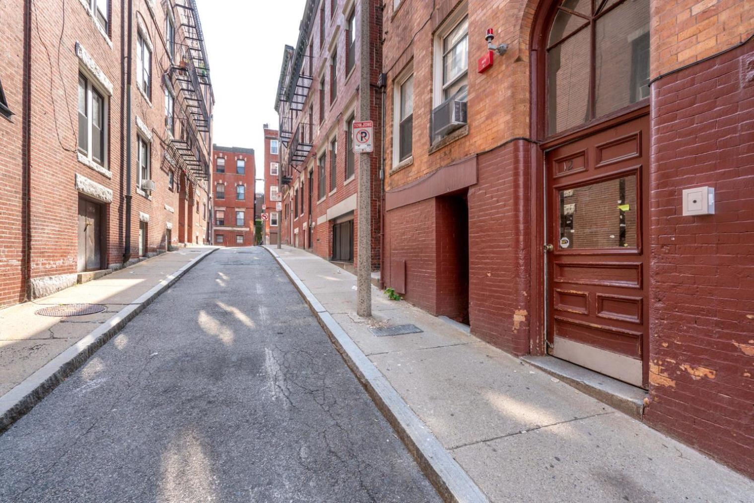 Cozy N End 1br Steps From Harborwalk Bos-446 *