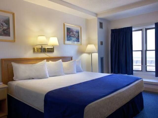 Hotel Constitution Boston