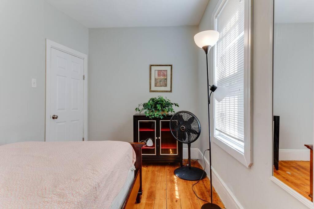 Appartement New! Near Mbta, 3mi To Fenway! *