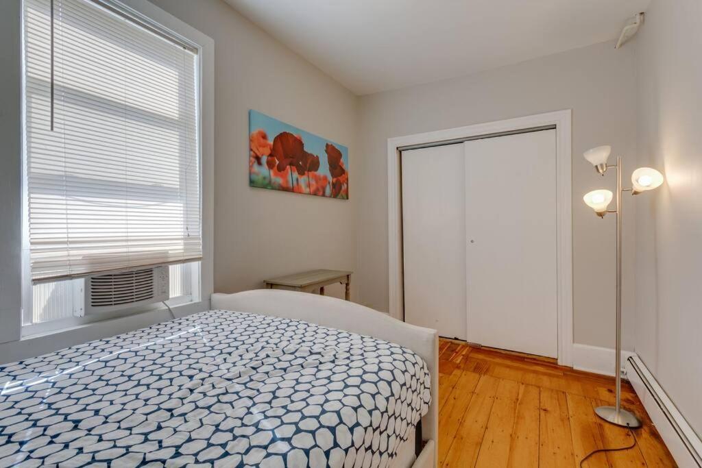 New! Near Mbta, 3 Mi To Fenway! Apartment *